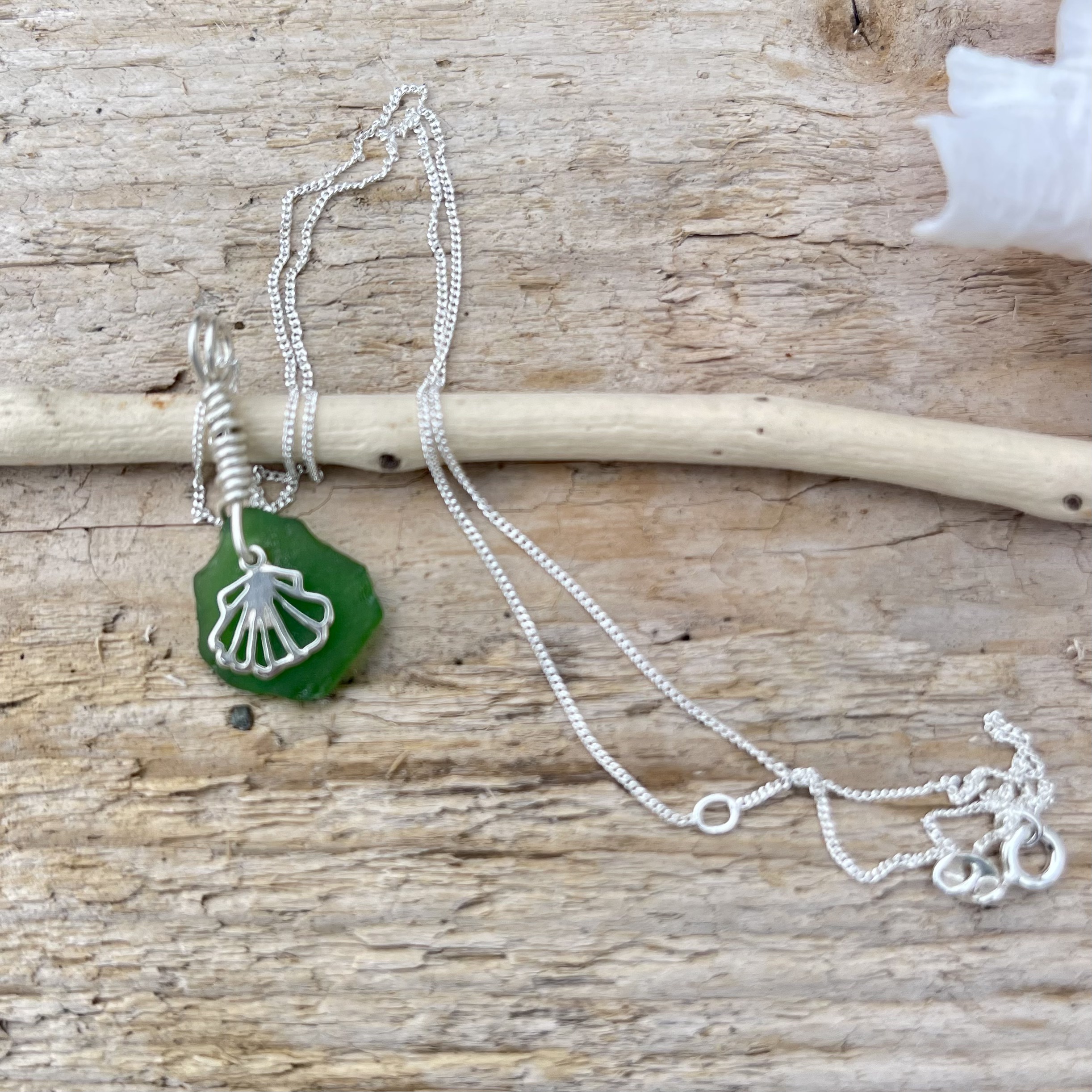 Green Seaglass & Silver Shell Pendant - Image 2